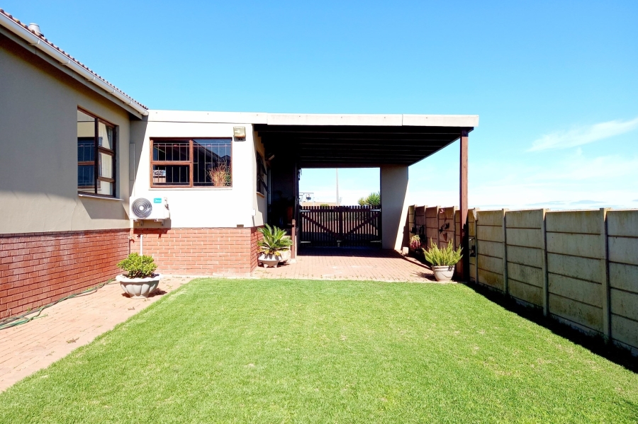 3 Bedroom Property for Sale in Vredenburg Western Cape
